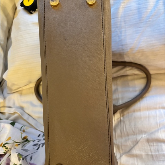 Michael Kors Handbag - Picture 9 of 9